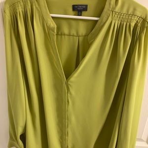 Beautiful green 2x top from The Limited